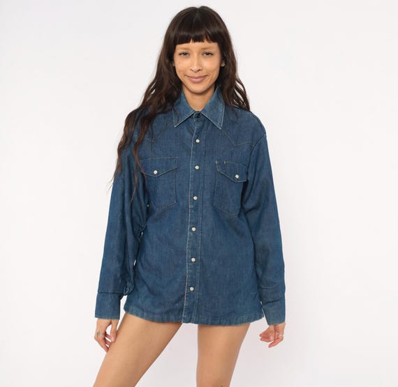 80s Western Denim Shirt Cobalt Blue Snap Button Pearl Sawtooth Pocket Long Sleeve Cotton Cowboy Workwear Yoke JC Penney Vintage Medium M