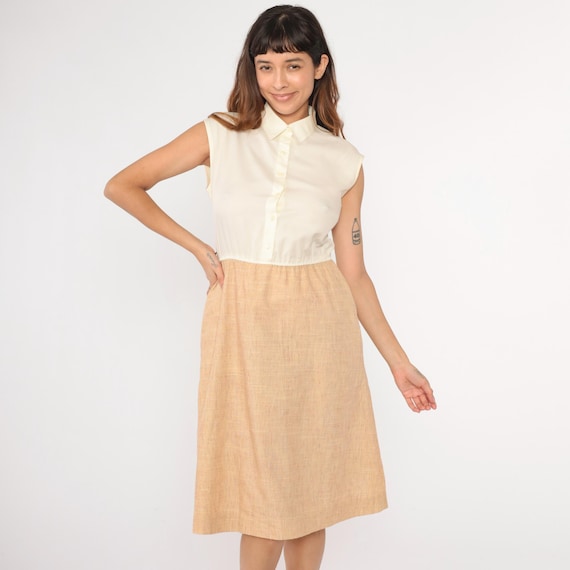 Vintage Shirtdress 70s 80s Midi Dress Cream Tan Button up Sleeveless Dress High Waist Secretary Plain Collared POcket 1970s Medium