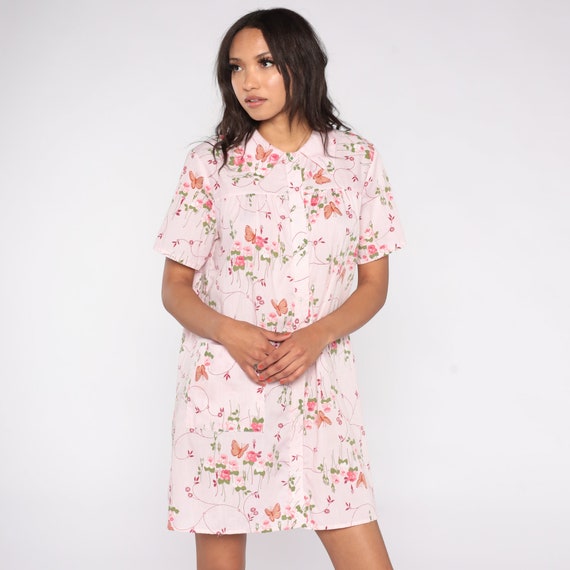 70s Mini Dress Pastel Baby Pink Butterfly Floral Dress Boho Short Sleeve 1970s Vintage Dress Snap Button Up Lounge Tent 60s Medium Large