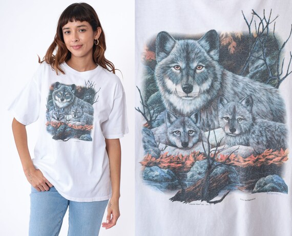 Wolf T-Shirt Y2K Wildlife Tshirt Wolf Pup Wild Animal Tshirt Nature Graphic Tee Retro Nature Crewneck T Shirt White Vintage 00s Large L