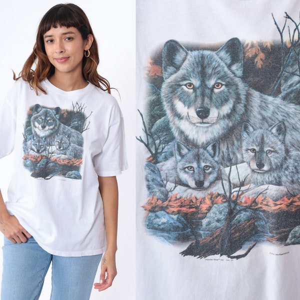 Wolf T-Shirt Y2K Wildlife Tshirt Wolf Pup Wild Animal Tshirt Nature Graphic Tee Retro Nature Crewneck T Shirt White Vintage 00s Large L