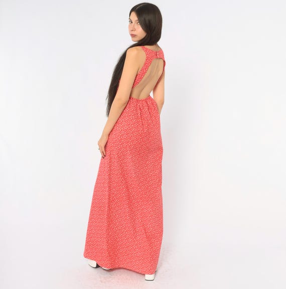 70s Ditsy Floral Maxi Dress Red White Open Back Cutout Sleeveless Cotton A Line Calico Prairie Cottagecore Summer Sundress Vintage Medium M