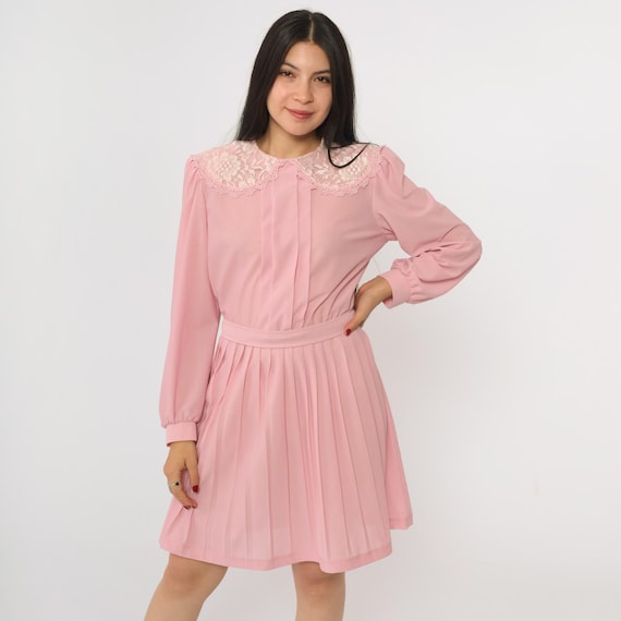 Vintage Pink Lace Collar Dress 70s 80s Pleated Mini Dress Peter Pan Collar Secretary 1980s Romantic Slouchy Puff Sleeve Blouson Medium
