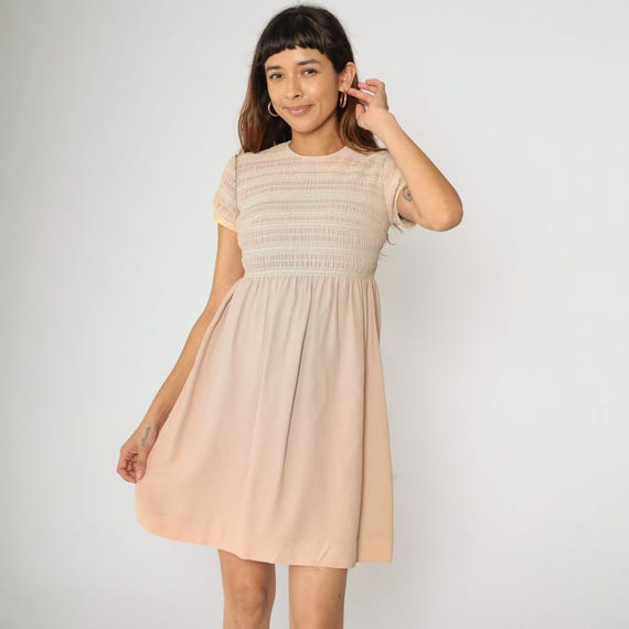 60s Babydoll Dress Vintage Smocked Mod Mini Empire Waist Dress Peach Grey Ombre Twiggy 1960s Short Sleeve Extra Small xs