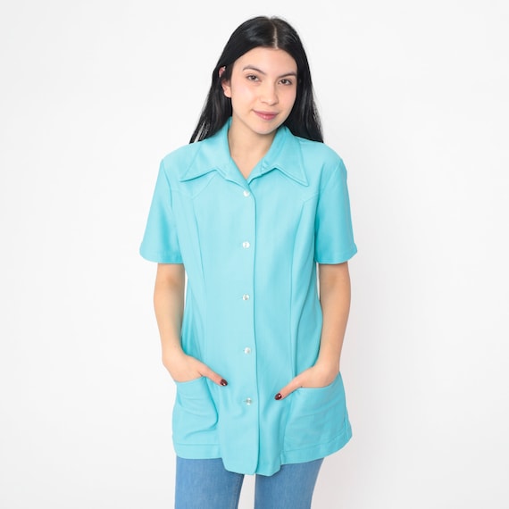 Blue Button Up Shirt 70s Blouse Dagger Collar Pocket Longline Tunic Disco Top Simple Preppy Collared Plain Short Sleeve Vintage 1970s Medium