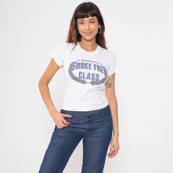 A Minnesota Smoke Free Class Shirt 90s Graphic Student Crewneck White Slogan Shirt Vintage Single Stitch Tshirt 2xs xxs