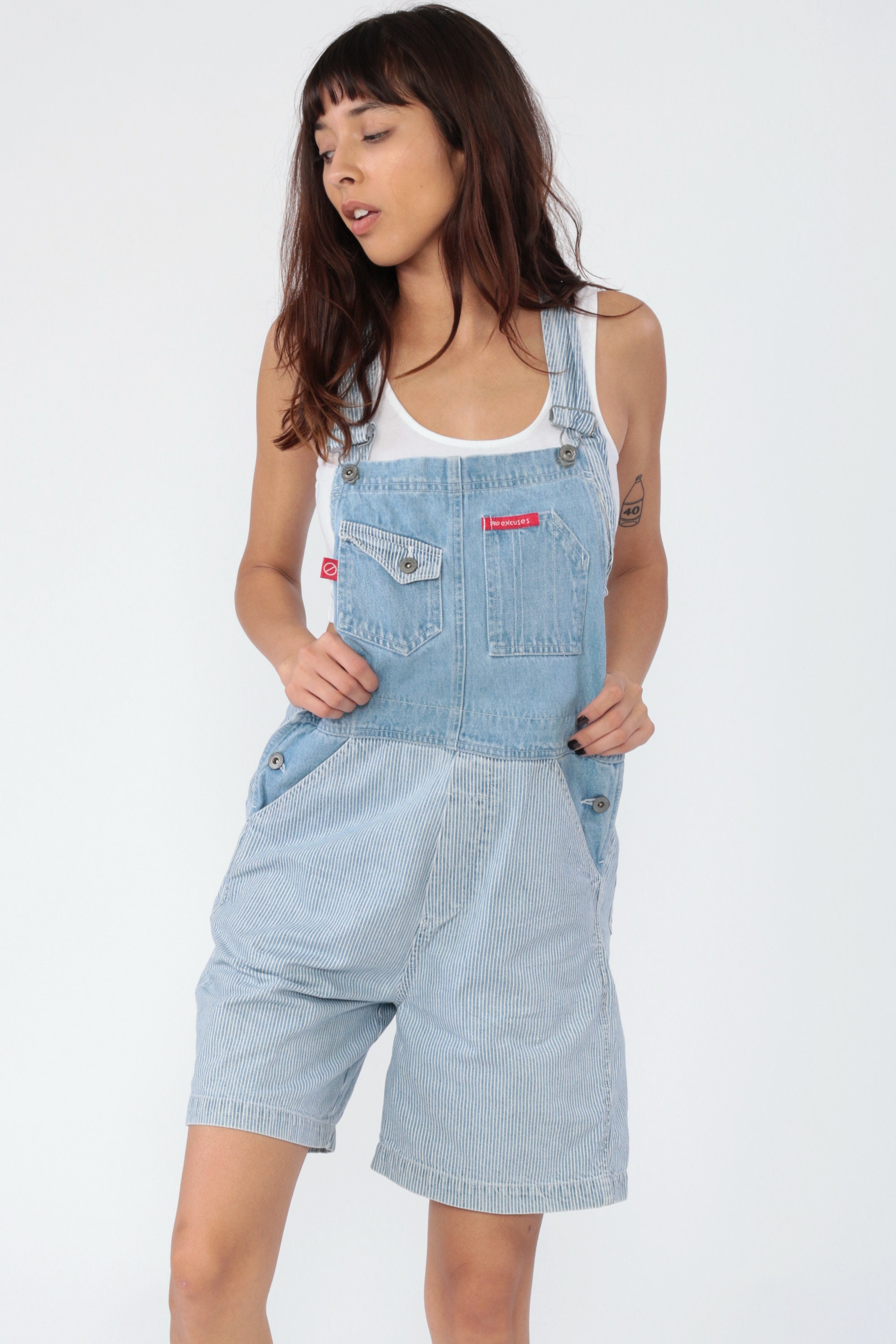 90's outfit with overalls