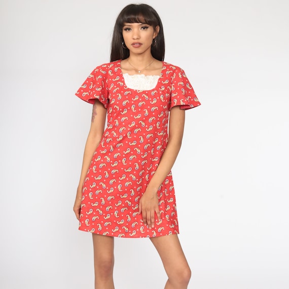 Red Paisley Dress 60s Mod Flutter Sleeve Psychedelic Print Mini Dress Boho 70s Hippie Dress Bohemian Shift Vintage 1960s Minidress Small S