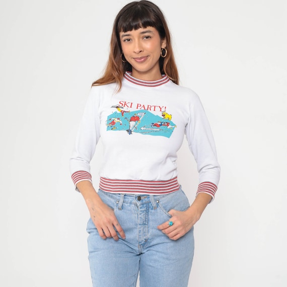 Cropped Ski Sweatshirt 90s Skiing Party Sweatshirt 1990s Sweater Vintage Striped Ringer Sweatshirt White Cartoon Cropped 2xs xxs