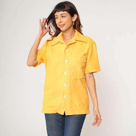 Yellow Terry Cloth Shirt 70s Short Sleeve Button Up Shirt Collared Shirt Pocket Terrycloth Preppy Retro Vintage 1970s Large L