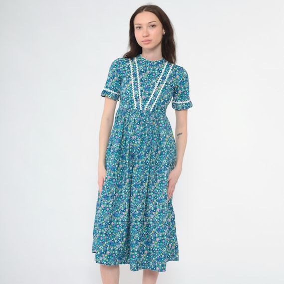 Vintage 1960s Floral Prairie Dress Blue 60s Midi Boho Ruffle Sleeve Ric-Rac Empire Waist Flower Power Short Sleeve 2xs xxs