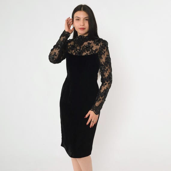 Vintage Oscar de la Renta Dress 80s Black Velvet Sheer Sequin Beaded Lace Illusion Neckline Long Sleeve Formal Cocktail 1980s Gown Small S