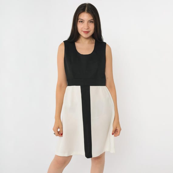 60s 70s Mod Color Block Dress Vintage Black White Striped Mini High Waisted Gogo Sleeveless Colorblock 1970s Medium 8