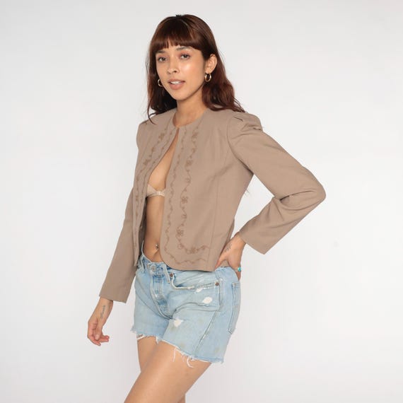 Beige Embroidered Blazer 70s Open Front Swirl Embroidery Cropped Jacket Vintage Cottagecore Boho Romantic Feminine Coquette Small S