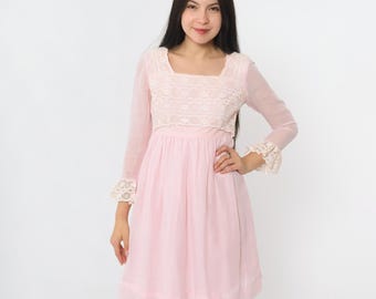 Jaren 60 roze kanten babydolljurk vintage mod mini pastel feestjurk jaren 1960 hoge taille boho 3/4 mouw twiggy formele extra kleine xs