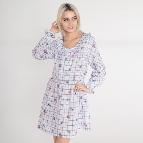 Checkered Floral Dress 70s Mini Dress Ruffled Collar Long Puff Sleeve Pearl Button Up Shirtwaist High Waist White Blue Vintage 1970s Medium
