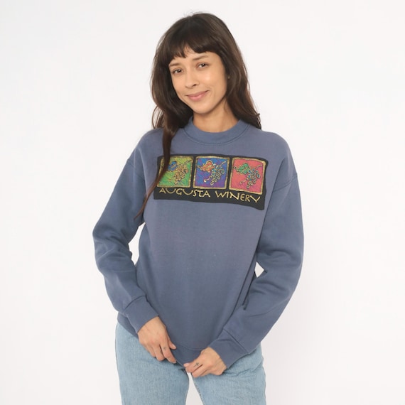 Vineyard Sweatshirt 90s Wine Grape Slate Blue Pullover Crew Neck Drinking Graphic Dusty Navy Cotton Vintage Souvenir Memorabilia Small S