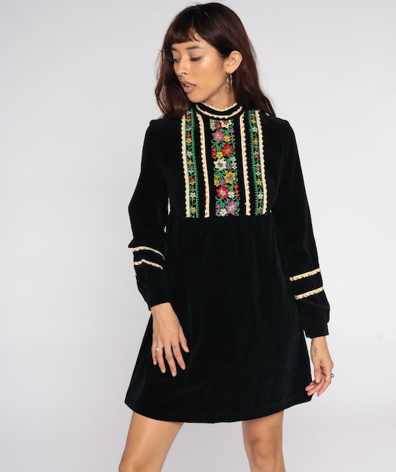 Velvet Babydoll Dress 60s 70s Mod Mini Black Floral Embroidered Dress Vintage Boho Party Bohemian Shift Long Sleeve Hippie MiniDress Small
