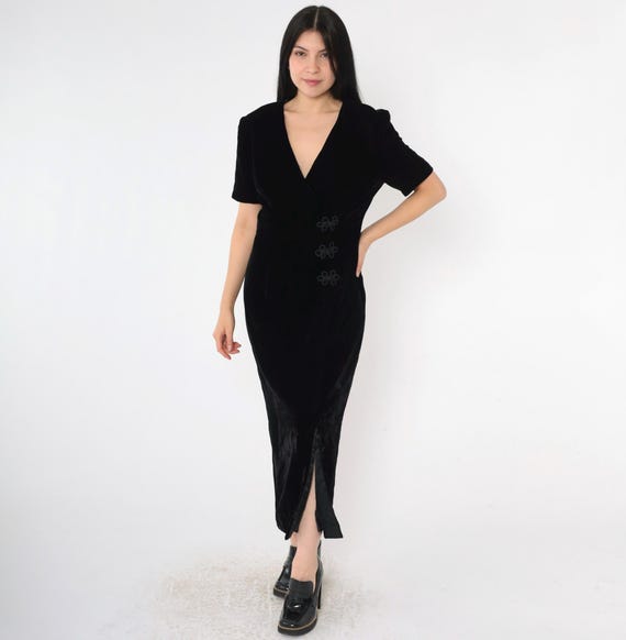 Vintage Black Velvet Party Dress 90s Frog Closure Ankle Length Short Sleeve Sheath Cocktail Gothic V Neck Small 6