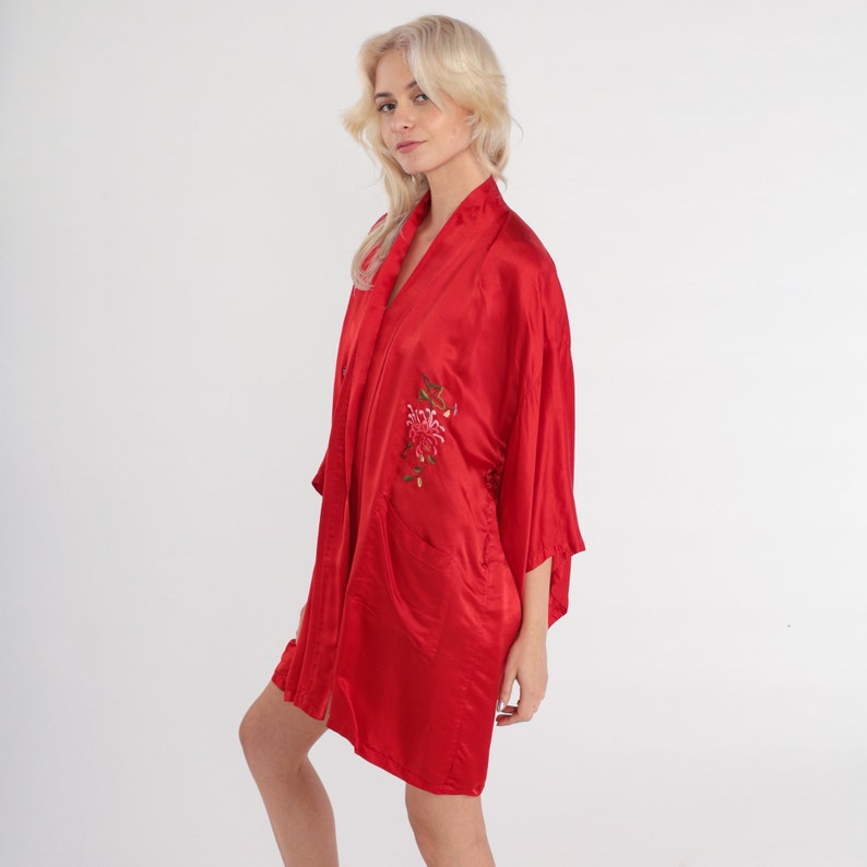 Red Silk Kimono Robe 80s Floral Embroidered Asian Lingerie Robe Open Front Dressing Gown Hippie Bed Jacket Flower Print Vintage 1980s Medium image 5