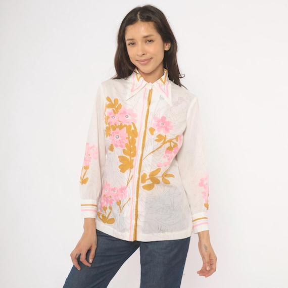 70s Floral Blouse Vera Pink Gold White Button Front Long Sleeve Pointed Collar Botanical Print Cottagecore Prairie Shirt Women Medium M