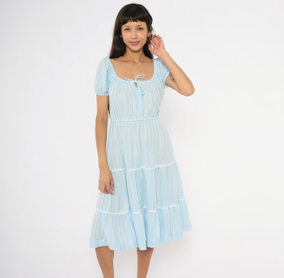 70s Puff Sleeve Prairie Dress Sky Blue Striped Tiered Skirt Peasant Tie Front Lace Trim Cottagecore Feminine Powder Periwinkle Medium M