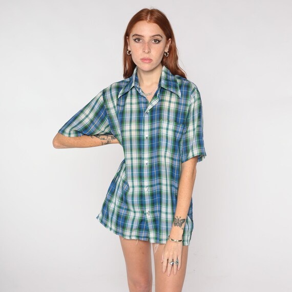 Blue Plaid Shirt 70s Button Up Shirt Green White Pointed Collar Checkered Print Retro Preppy Short Sleeve Vintage 1970s Thin Medium Large