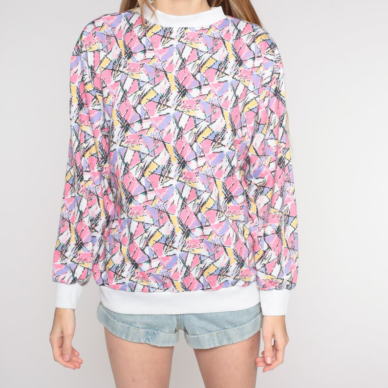 Abstract Print Sweatshirt 80s 90s Pullover Crewneck Statement Sweater Retro Streetwear Athleisure Pink Purple Yellow White Vintage Medium M image 7