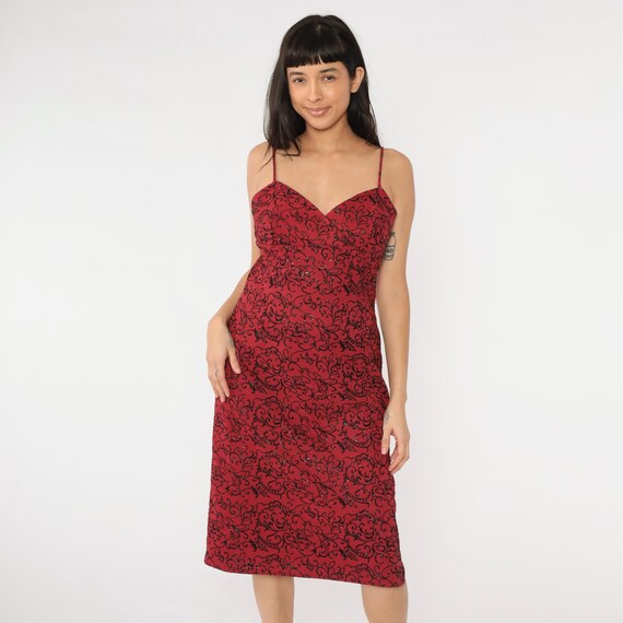 Vintage Red Floral Party Dress 90s Glittery Flocked Dress V Neck Spaghetti Strap Midi Sleeveless Empire Waist Y2K Fitted Sheath Medium