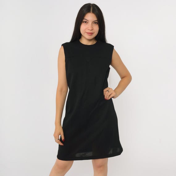 Vintage Sleeveless Black Shift Dress 70s Mod Mini Dress Polyester Wool Blend Bleeker Street Retro Gogo Twiggy Plain Minidress 1970s Small S