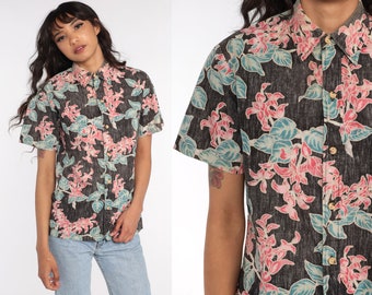 Camisa havaiana preta desbotada, camisa tropical, camisa floral dos anos 80, camisa de surfista, camisa de botões, praia, férias vintage, verão dos anos 90, tamanho pequeno xs