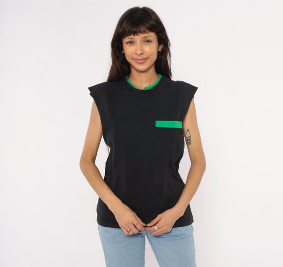 90s Black Sleeveless Tee Green Contrast Trim Pocket Cotton Tank Muscle Shirt Boxy Fit Cut Off Athletic Sport Streetwear Vintage Top Medium M