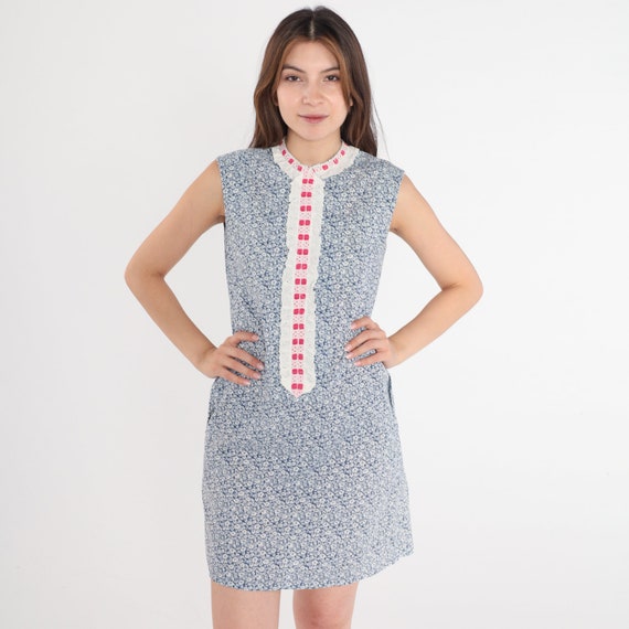 Floral Tuxedo Dress 80s Liberty House Hawaii Mini Shift Eyelet Lace Ruffle Blue White Twiggy 1980s Vintage Sleeveless Pocket Medium 8