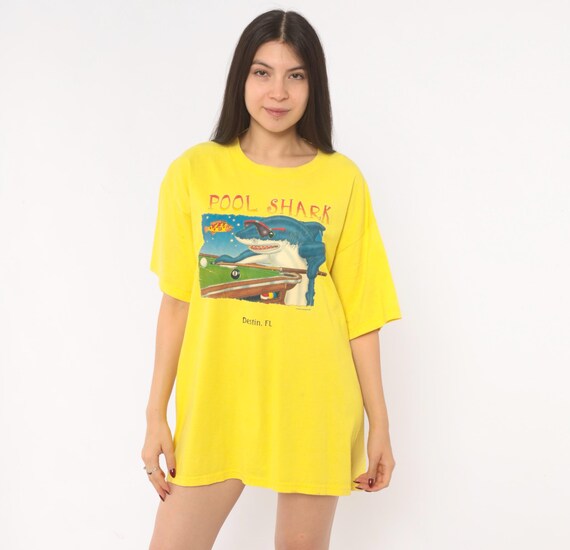 Pool Shark Billiards Tee 90s Destin Florida Souvenir Shirt Yellow Cartoon Graphic Top Beach Vacation Tourist Funny Animal Extra Large XL