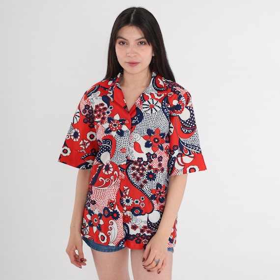 Groovy Floral Shirt 70s Flower Power Top Paisley Flower Print Psychedelic Button Up Blouse Short Sleeve Red White Blue Vintage 1970s Large L