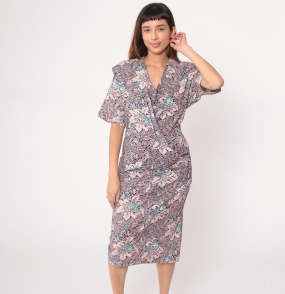 90s Floral Wrap Style Dress Cotton V Neck Gray Blue Pink Botanical Print Cottagecore Prairie Vintage Neutral Tones Grannycore Summer Medium