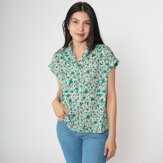 70s Floral Blouse Green Cap Sleeve Top Ruffled V Neck Boho Blouse 70s Top Bohemian Summer Bohemian Striped Vintage 1970s Small Medium