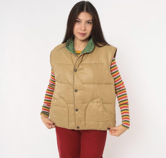 80s Puffer Vest Tan Green Quilted Snap Button Front Sleeveless Puffy Ski Jacket Camel Khaki Pockets Layering Top Gorpcore Vintage Small S