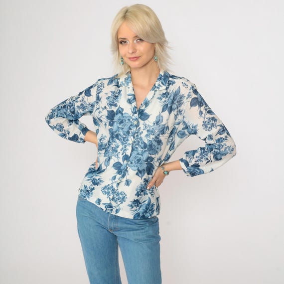70s Floral Blouse Romantic Shirt Button Up Top Bohemian Long Sleeve Collared Flower Print White Blue Vintage 1970s Petite Medium P3