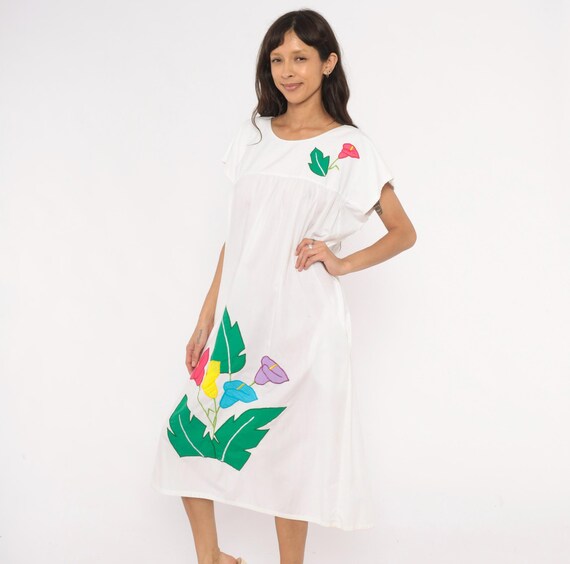 Tropical Appliqué Dress 90s White Cotton Floral Embroidered Midi Calla Lily Green Pink Yellow Blue Babydoll Scoop Neck Vintage Large L