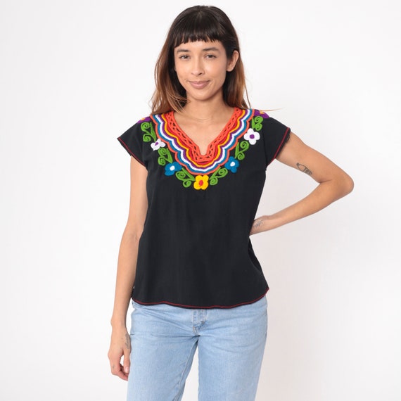 Mexican Floral Blouse 90s Black Embroidered Top Peasant Hippie Short Sleeve Shirt Summer Boho Festival Vintage 1990s Medium