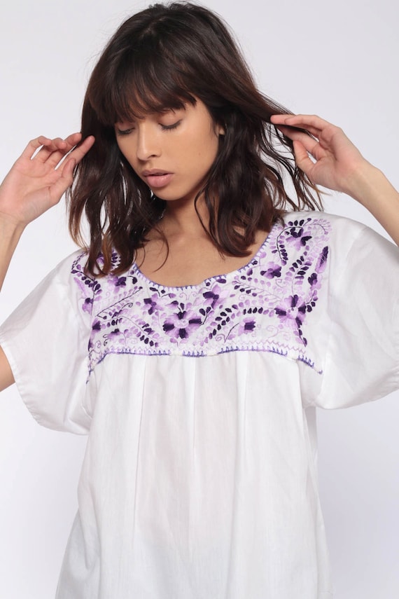 White Mexican Blouse Purple Embroidered Top Peasant Shirt Hippie Boho Cotton Tunic Bohemian Floral Vintage Ethnic Smock Small Medium