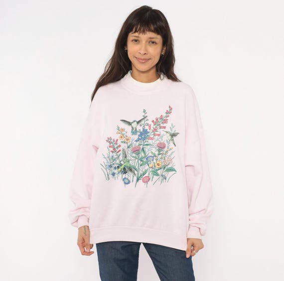 90s Hummingbird Floral Sweatshirt Pink Wildflower Bird Garden Pullover Blush Rose Nature Relaxed Fit Cottagecore Sweater Vintage Large L