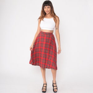 Roter Rock kariert 70er Jahre Tartan Midi Hoch taillierter Dark Academia Rock A Linie Karierter Rock Schulmädchen Vintage 1970er Jahre Bild 2