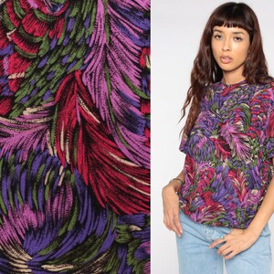 Feather Print Shirt Slouchy Purple Boho Top 80s Graphic Shirt Bohemian Hippie Shirt Retro Top 1980s Vintage T Shirt Medium image 1
