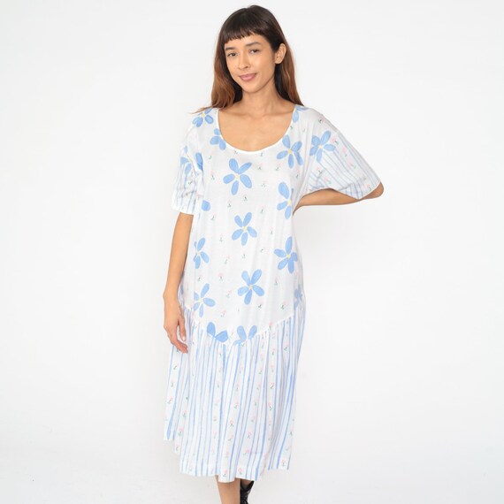 90s Floral Tshirt Dress White Graphic Dress Striped Periwinkle Midi Shift Summer Basque Drop Waist 1990s Vintage Short Sleeve Medium Large