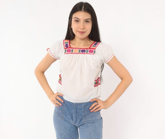 Embroidered Mexican Blouse 80s White Cotton Peasant Top Floral Square Neck Puff Sleeve Shirt Prairie Cottagecore Summer Extra Small XS