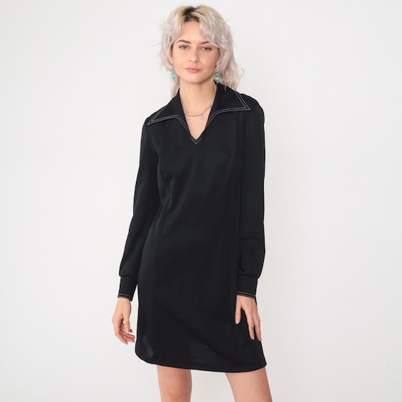 Vintage Mod Mini Dress Black Dagger Collar Sheath Long Sleeve Dress 1970s Gogo Sixties Twiggy Plain 70s V Neck Minidress Medium Large