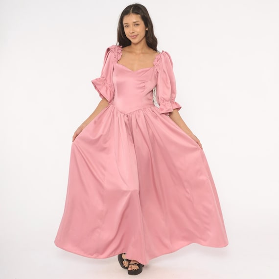 Rose Pink Puff Sleeve Gown 80s Sweetheart Neckline Dress Ruffle Trim Gathered Basque Waist Bow Detail Blush Satin Coquette Princess Medium M