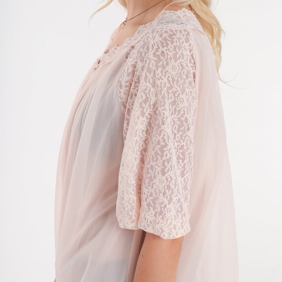70s Lingerie Robe Baby Pink Lace Long Jacket Nightgow… Gem